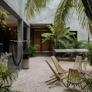 Lum Auberge de jeunesse
